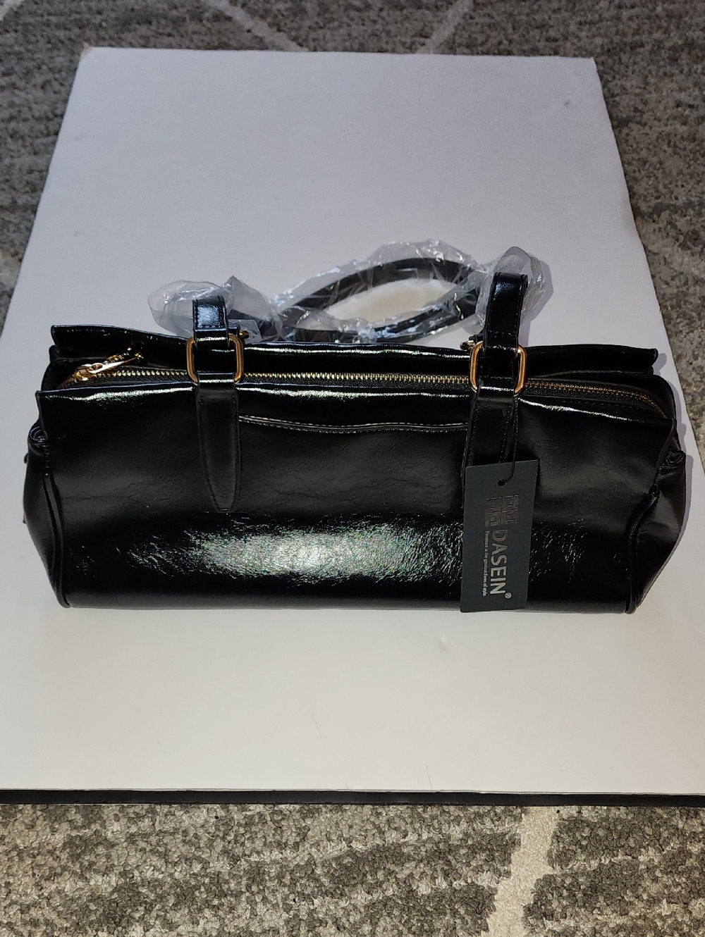Dasein Black Vegan Leather Barrel Handbag. NWT  13.5×6.5×5